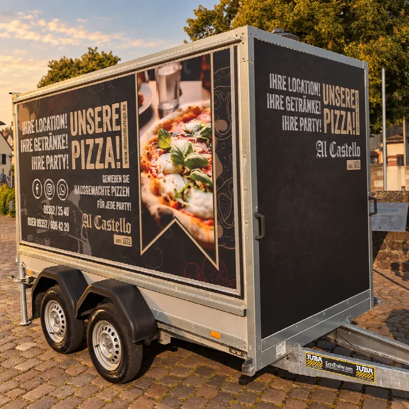 Unser Pizzawagen von schräg vorn