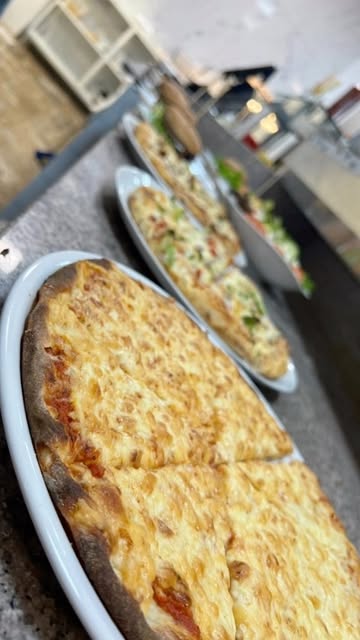 Pizzen frisch aus Alis Küche, Originalaufnahme vom Instagram-Profil